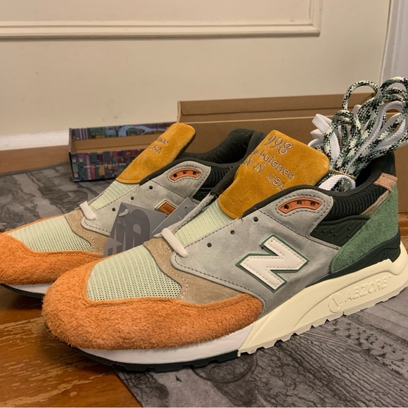 Kithx New Balance x Frank Lloyd Wright- Broadacre Aloe US 11